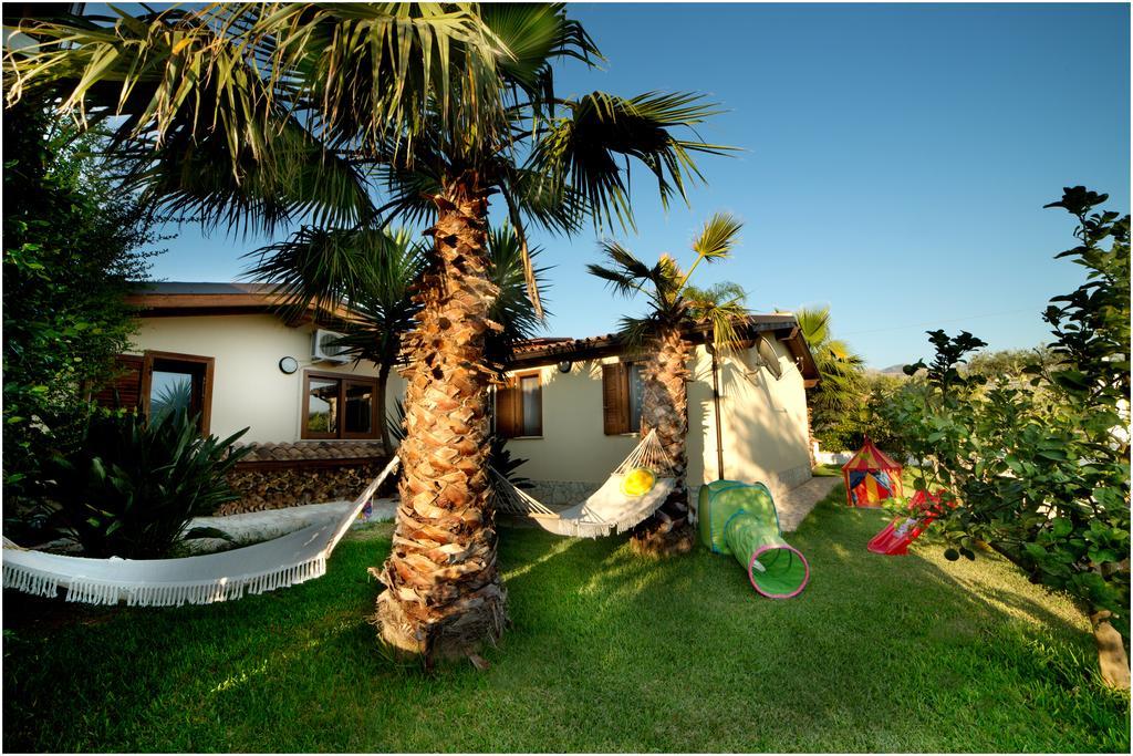 Ai Parchi Dei Parrini Partinico Exterior foto